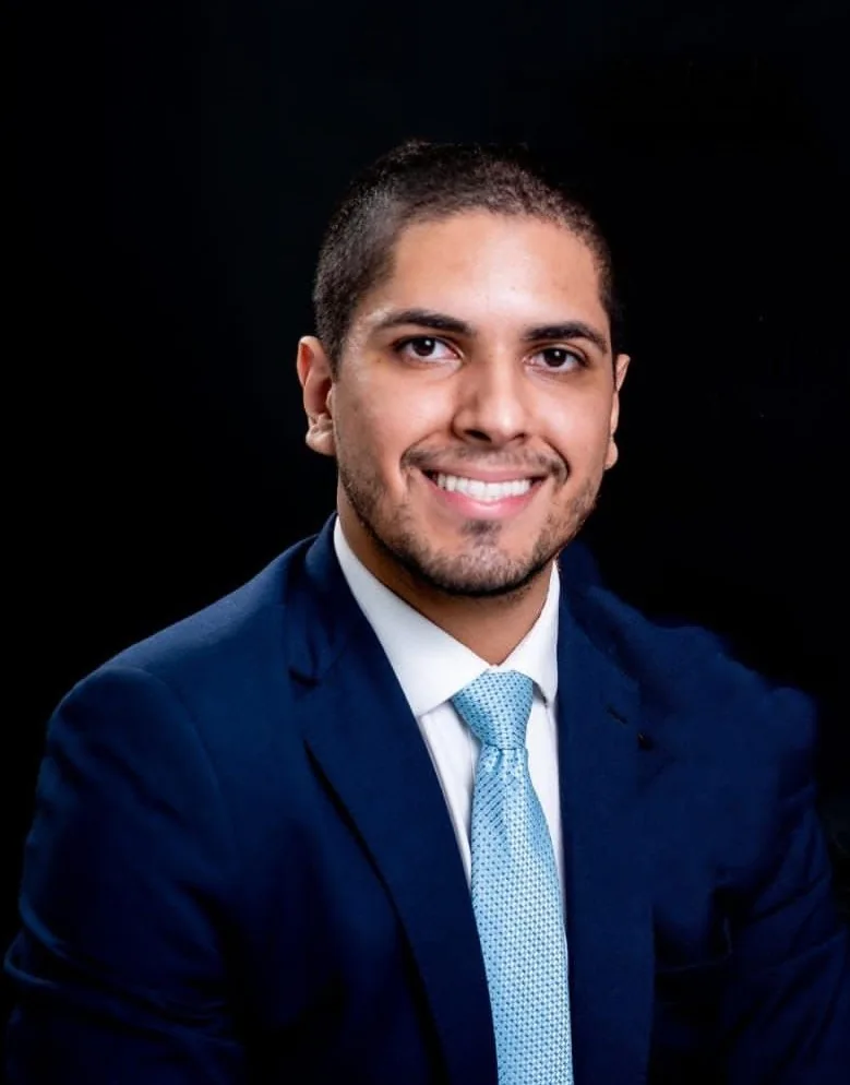 Retrato de Danilo Souza, advogado de trânsito